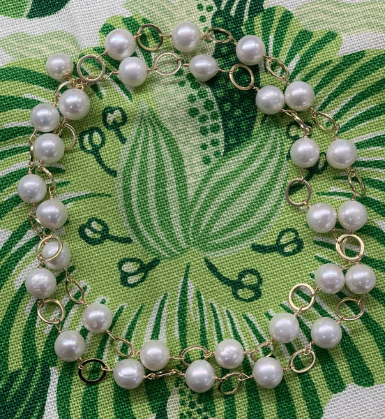 Freshwater Pearl and Gold Circle Necklace